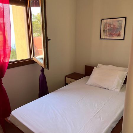 Joanna Apartment Геракини Екстериор снимка